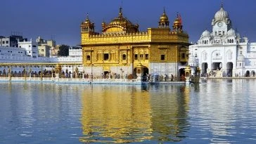 Le temple d'or à Amritsar.