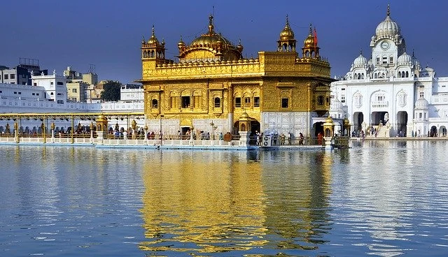Le temple d'or à Amritsar.