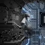 Profil d'un homme avec une barbe fusionné dans un dessin de circuit imprimé, symbolisant l'intégration de l'intelligence humaine et de l'intelligence artificielle.
